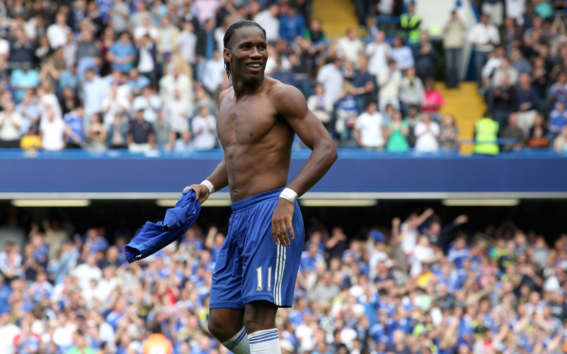 世界杯网站-浓眉哥第十二赛季高光时刻，老鹰球迷狂欢！